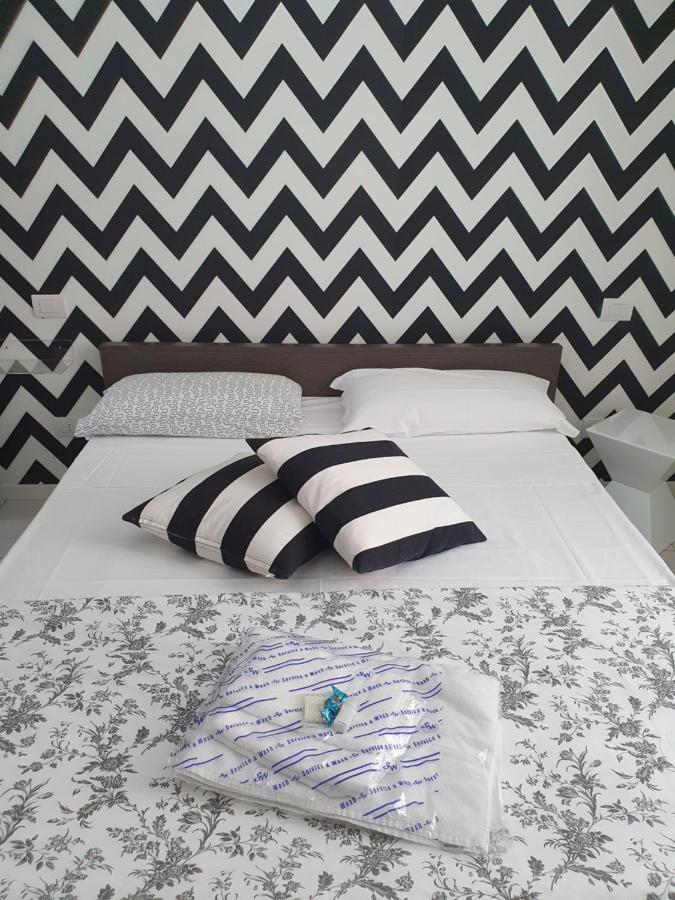 Residenza Venturini Hotel Piacenza Bagian luar foto